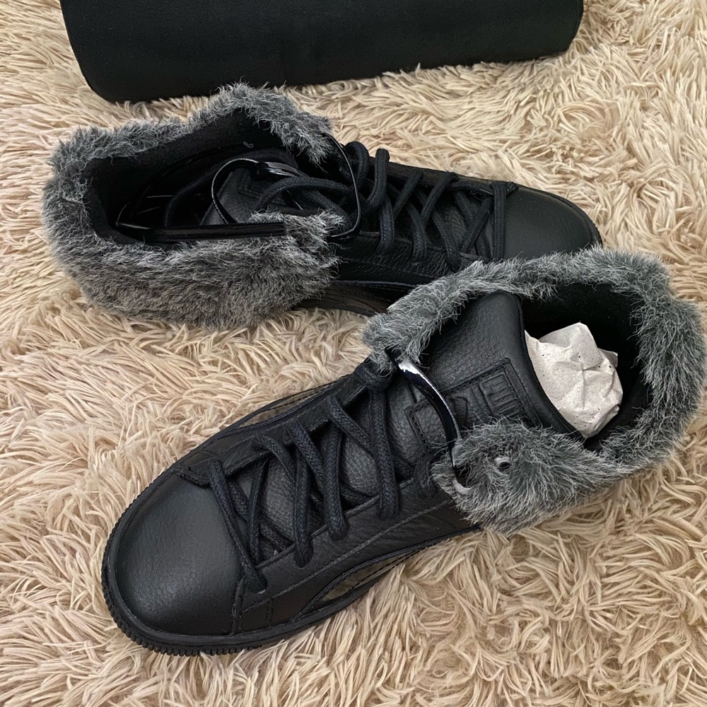 Pumas - Picture 2 of 4